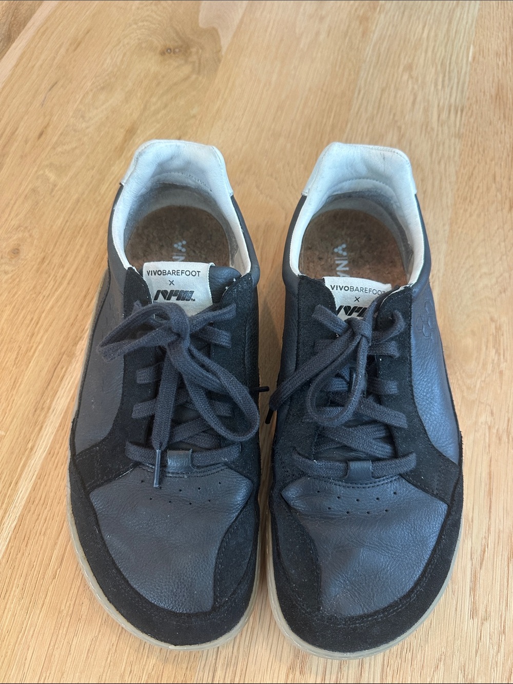 Vivo Barefoot Men's Black and Gray Minimalist Lace-Up Sneakers